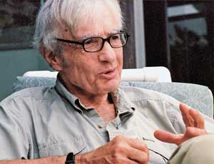 File:Robert Jay Lifton.jpg