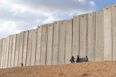 File:The Wall.jpg